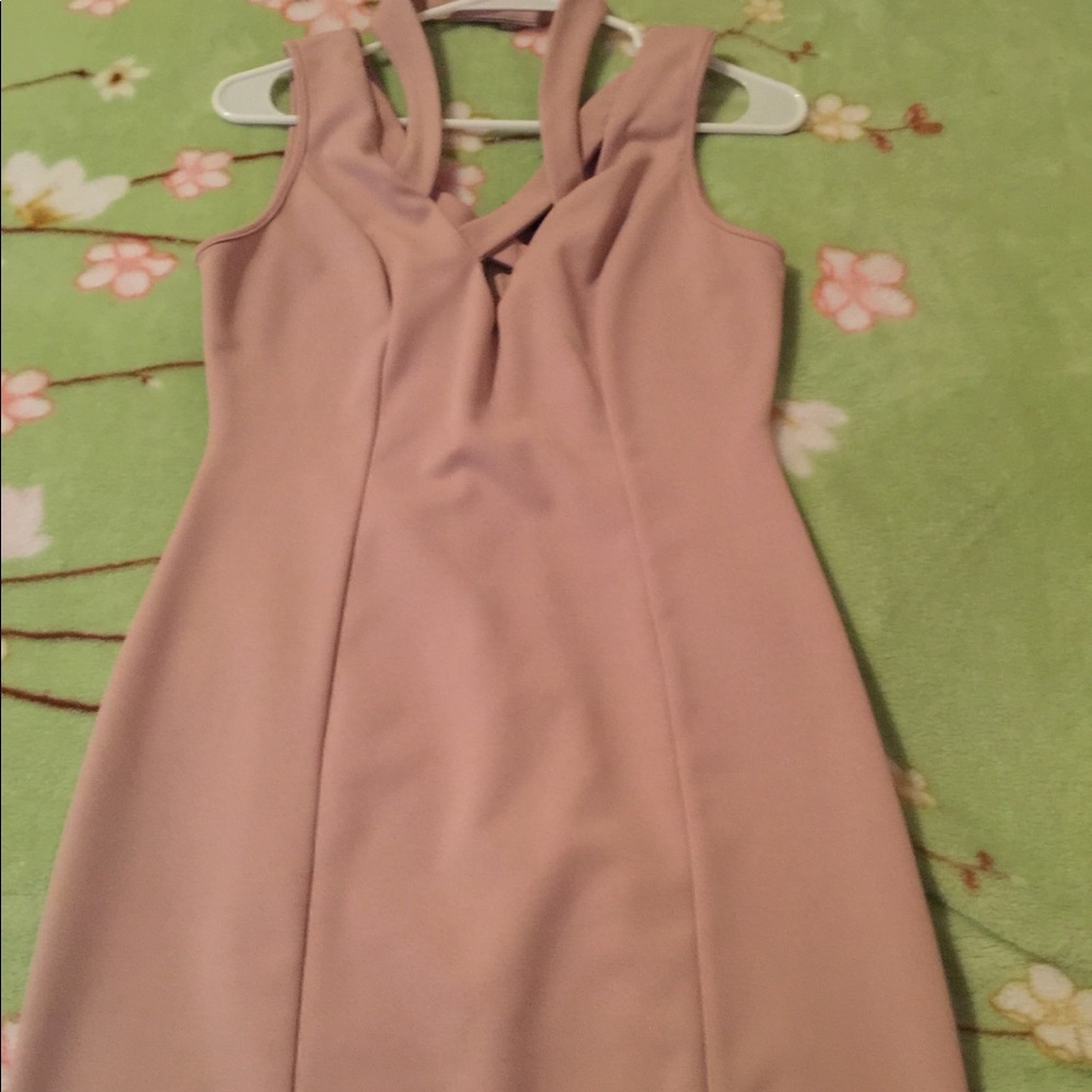 Dress 👗 - Picture 2 of 4